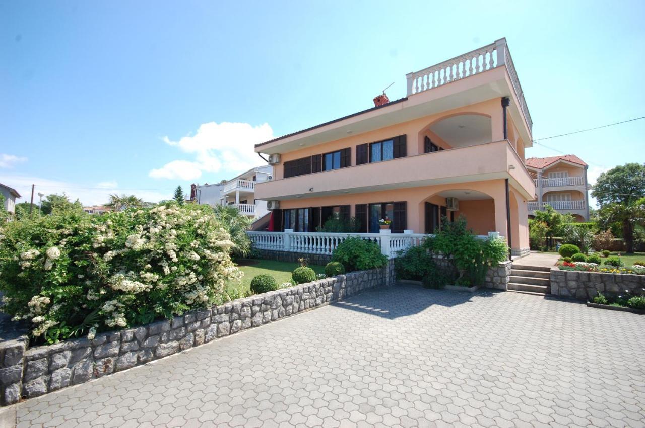 Apartments Andrea By El-Pi Tours Njivice Kültér fotó