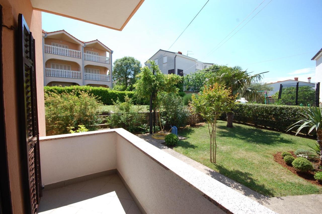 Apartments Andrea By El-Pi Tours Njivice Kültér fotó